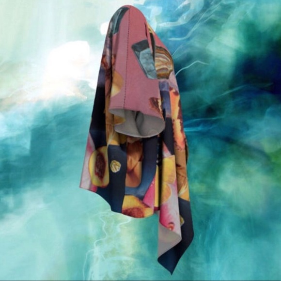 Fluttery Drips Draped Robe - Picture 5 of 8